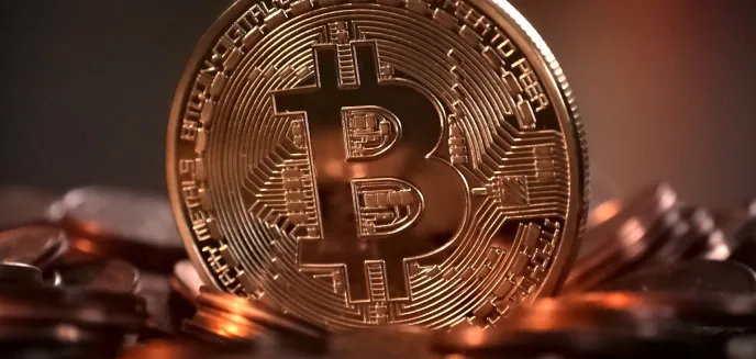 Olsztynianin liczył na szybki zysk na kryptowalutach. Stracił 100 tys. zł