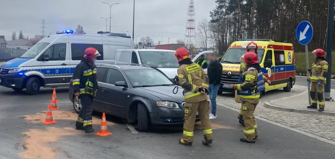 Wypadek na ul. Towarowej w Olsztynie. Jedna osoba trafiła do szpitala