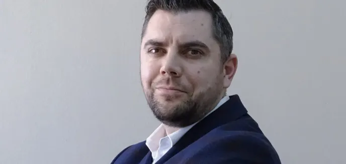 [WYWIAD] Piotr Oleksiak, ekspert ds. cyberbezpieczeństwa o hakerach, ''przekręcie nigeryjskim'' i ochronie danych
