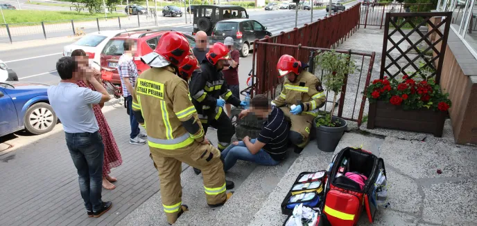 Na alei Wojska Polskiego w Olsztynie zderzyli się dwaj rowerzyści [ZDJĘCIA]