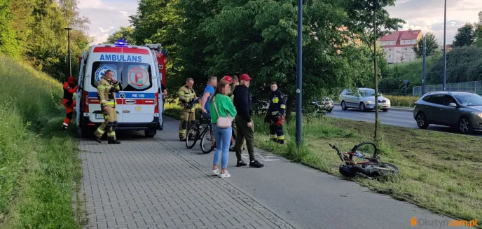 28-latka na hulajnodze zderzyła się z rowerzystą na al. Sikorskiego w Olsztynie [ZDJĘCIA]