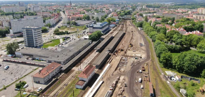 Stacja Olsztyn Główny. Postępują prace przy tunelu i torach [ZDJĘCIA]
