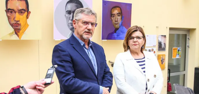 ''Inflację do Polski zaprosił rząd PiS''. Posłowie PO przedstawili w Olsztynie receptę na drożyznę