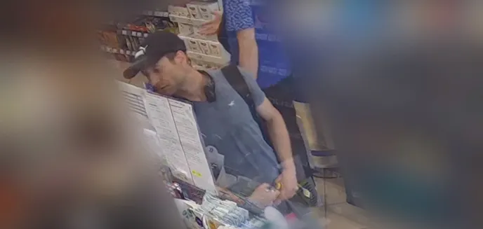 Zrobił coś oburzającego w kilku olsztyńskich sklepach. Szuka go policja [WIDEO]
