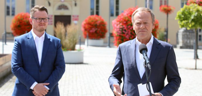 Artykuł: Donald Tusk, lider opozycji, z wizytą na Warmii i Mazurach [ZDJĘCIA]