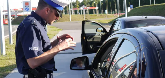 20-latka uciekała osobówką przed policją ulicami Olsztyna. Miała powód
