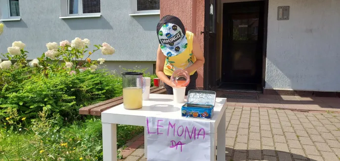 Sprzedaż lemoniady oraz wyprowadzanie psów, czyli jak najmłodsi olsztynianie zarabiają w wakacje