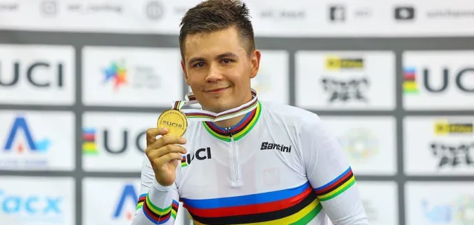 [WYWIAD] Kolarstwo. Olsztynianin Dominik Ratajczak: ''Posiadać koszulkę mistrza świata to wielkie marzenie każdego kolarza''