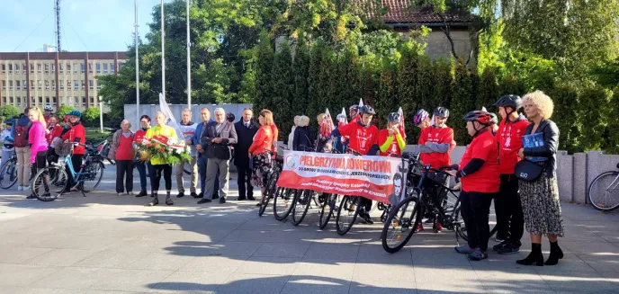 Z Olsztyna wyruszyła XVI Pielgrzymka Rowerowa do grobu ks. Jerzego Popiełuszki [ZDJĘCIA]