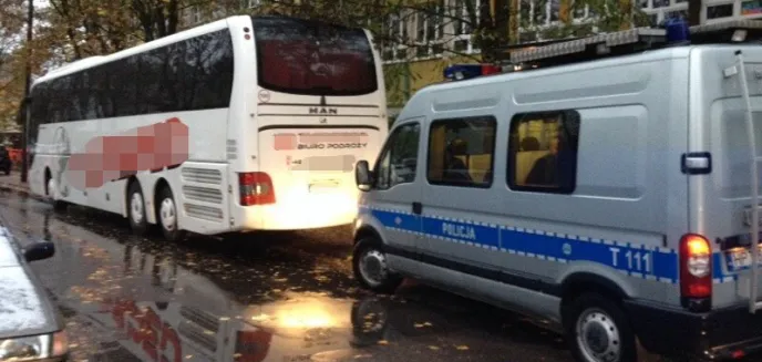 56-letni kierowca autobusu nie wydawał pasażerom biletów. Grozi mu 8 lat więzienia