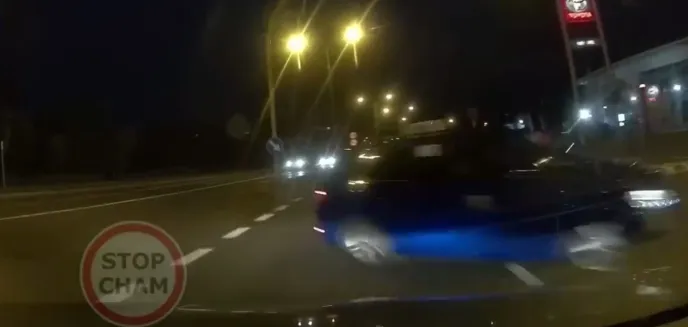 Kierowca Bolta o mały włos nie spowodował wypadku na Podgrodziu [WIDEO]