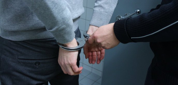 43-letni olsztynianin był poszukiwany przez sąd. Wpadł podczas kradzieży