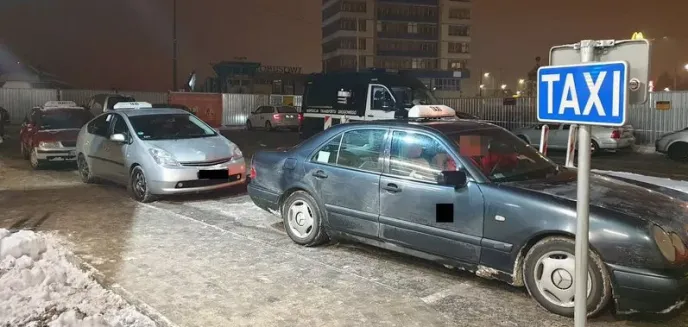 Popularne ''krokodylki'' i policja skontrolowały taksówkarzy i kierowców Bolta. Jaki był efekt?