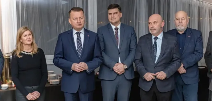 Wspólne kolędowanie i dziesiątki życzeń. Lokalny PiS zaprosił do Olsztyna wicepremiera Błaszczaka [ZDJĘCIA]