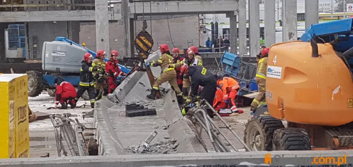 Groźny wypadek na rozbudowie zajezdni tramwajowej w Olsztynie [ZDJĘCIA, WIDEO]
