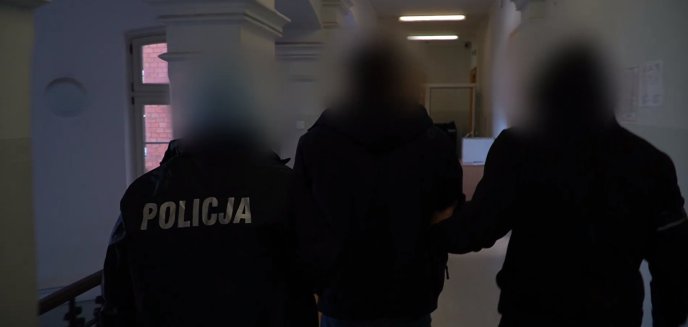 Artykuł: Włamanie do jednego z salonów jubilerskich przy ul. Dąbrowszczaków. Policjanci zatrzymali 26-latka [WIDEO]