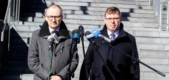 Warmińsko-mazurskie lądowiskiem dla ''spadochroniarzy'' PiS? Kolejny polityk partii rządzącej ma startować z naszego województwa w wyborach do Sejmu