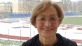Bronisława Ludwichowska, a w tle stadion AZS UWM Olsztyn, który od lat jest miejscem pracy pani trener