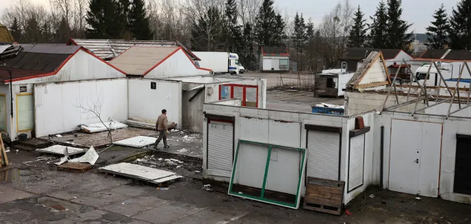 Koniec giełdy owocowo-warzywnej na ul. Towarowej [ZDJĘCIA]