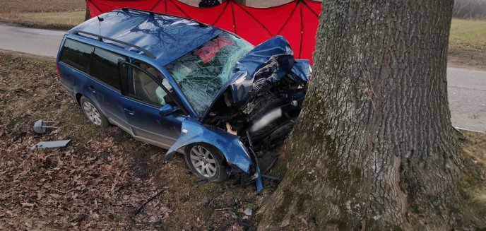 Tragiczny wypadek pod Olsztynem. Nie żyje 31-letni kierowca volkswagena