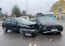 Kolizja hyundaia i mercedesa na ul. Mochnackiego