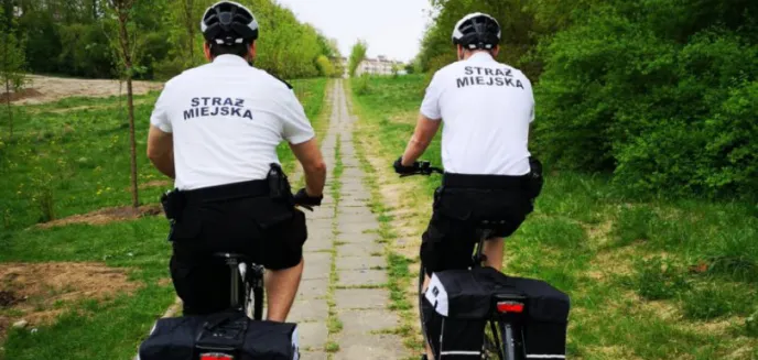 Rowerowe patrole zaczęły sezon. Dojadą tam, gdzie auto nie da rady