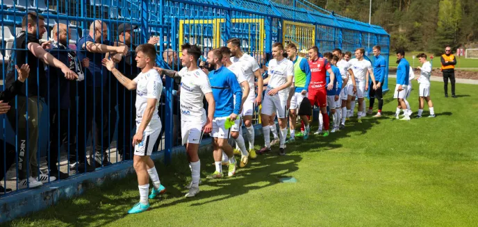 Stomil coraz bliżej awansu na zaplecze Ekstraklasy. Wygrana z rezerwami Lech Poznań [ZDJĘCIA]