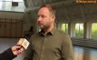 Tomasz Frankowski przed kamerą portalu miejskiego Olsztyn.com.pl