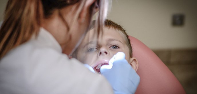 Ból zęba jest nie do wytrzymania? Na Warmii i Mazurach poczekasz na wizytę dłużej
