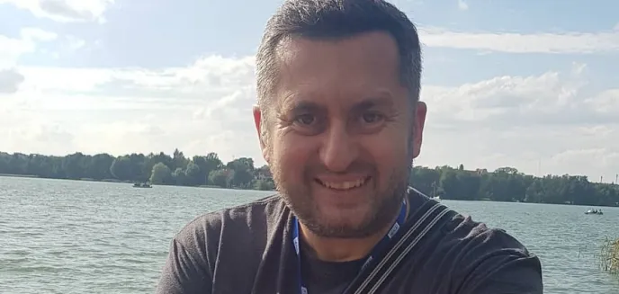 Gdy potrzeba siana zadzwoń do Norbiego. Gwiazdor zbija majątek w TVP