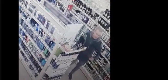 Poznajesz jego potylicę? Drogeryjny szaber-mistrz poszukiwany [WIDEO]