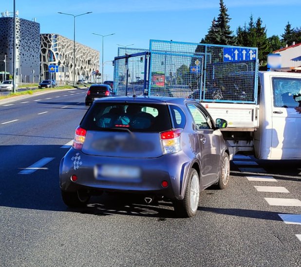 Aleja Sikorskiego. 25- I 35-latka Były Niegrzeczne... - Olsztyn