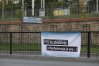 Nieopodal Dworca Zachodniego w Olsztynie pojawił się kontrowersyjny baner atakujący PiS i Konfederację