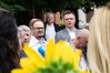 Kadr z filmu, na którym widzimy poparcie Szymona Hołowni dla Marcina Kotowskiego