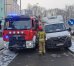 Kolizja na ul. Kościuszki w Olsztynie. Kierowca dostawczego renault najechał na wóz strażacki