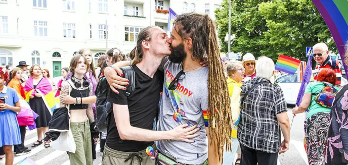 Adam Przybylski: ''Cała prawda o wsparciu osób LGBTA w pracy''