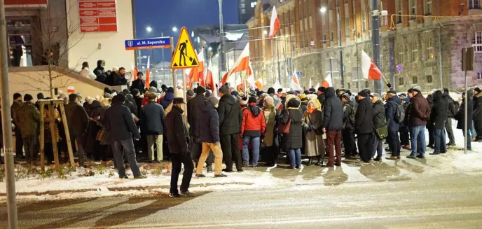 W Olsztynie protestowano przeciwko rządzącym. Teraz ruszą przed Sejm [ZDJĘCIA, WIDEO]