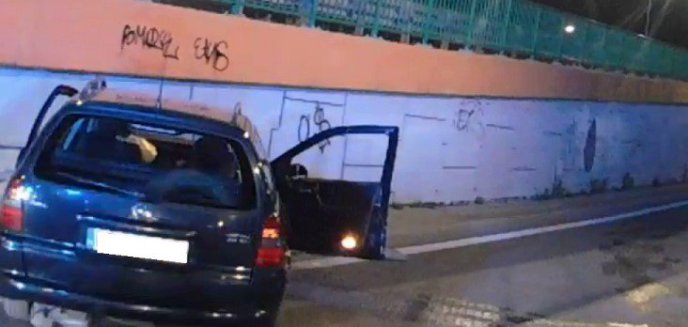 Artykuł: Olsztyn. 20-latek porzucił auto i na nogach uciekał przed policją