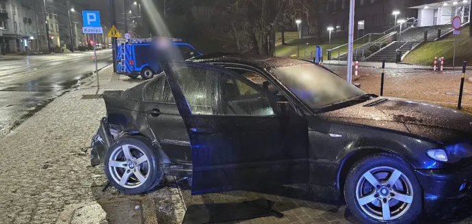 Śmiertelny wypadek na ul. Kościuszki w Olsztynie. Czy to 47-latek kierował BMW?