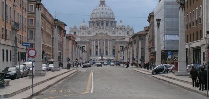 Artykuł: Papieski znak chroniony?