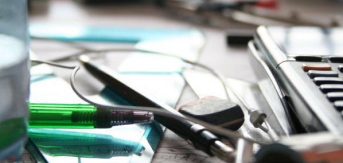 Młody, po studiach, szuka pracy...