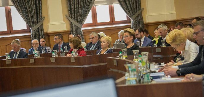 Radni za podwyżkami dla pracowników samorządowych w Olsztynie