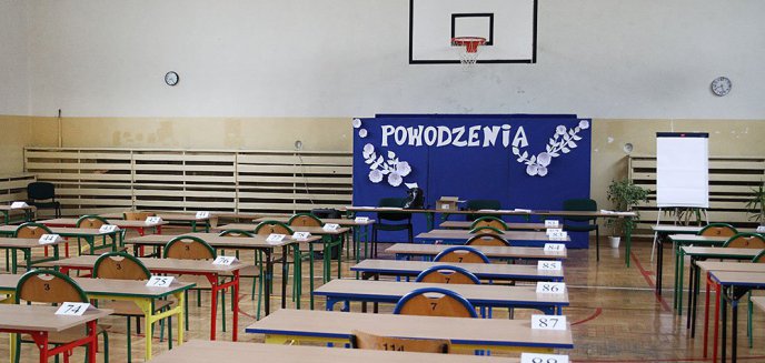 Artykuł: Rozpoczyna się ''egzamin dojrzałości''. Do matury stanie ponad 2,6 tysiąca absolwentów z Olsztyna