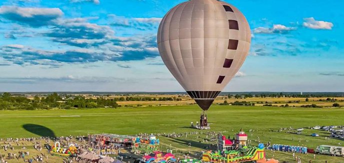 Fiesta balonowa i wieczorny pokaz balonów na X Rodzinnym Pikniku Lotniczym w Gryźlinach