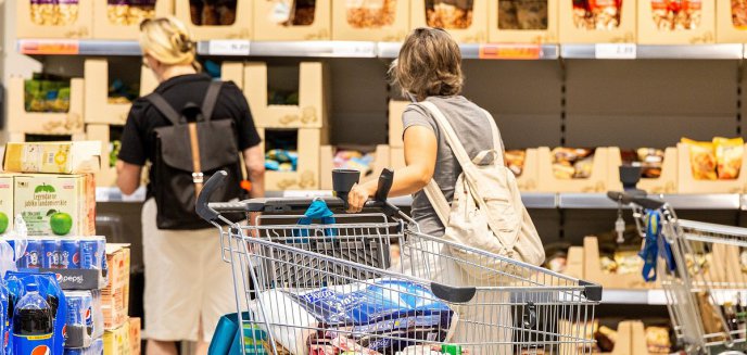 Kibice piłkarscy zwiększyli ruch w sklepach. Największe wzrosty zaliczyły hipermarkety i sieci convenience