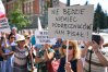 Konferencja z udziałem przedstawicieli PiS i manifestacja przed urzędem wojewódzkim wobec działań koalicji rządzącej
