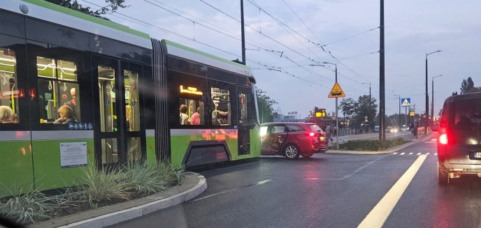 Artykuł: 44-latka na al. Piłsudskiego w Olsztynie nie ustąpiła pierwszeństwa tramwajowi