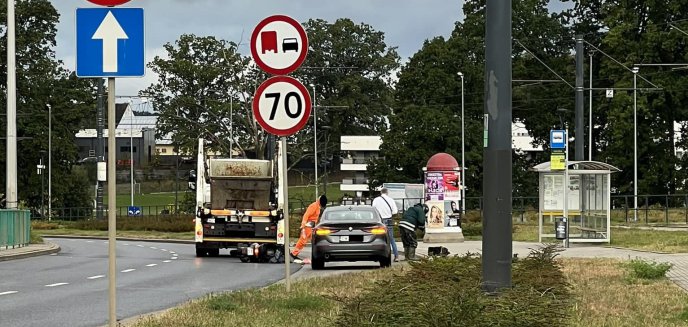 Motocyklista wyłożył się na ul. Tuwima w Olsztynie. Dogadali się?