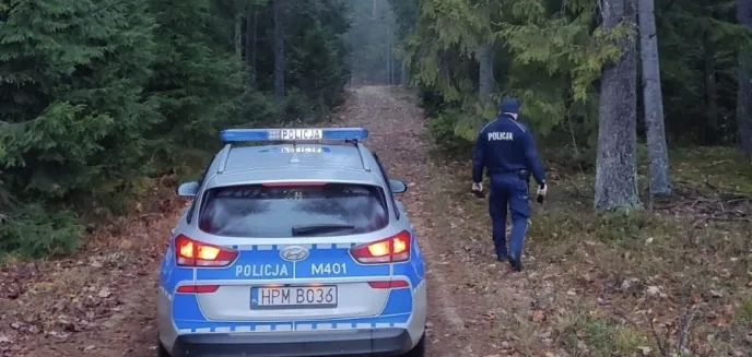 Olsztyn. Zamiast z alkotubki tankował z butelki. 47-latek z BMW uciekł przed policją do lasu miejskiego