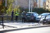 29-latek z BMW staranował barierki na al. Wojska Polskiego w Olsztynie i zderzył się z Kią